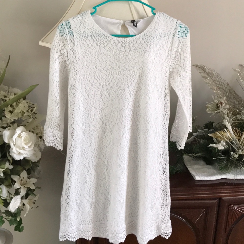 White lace dress